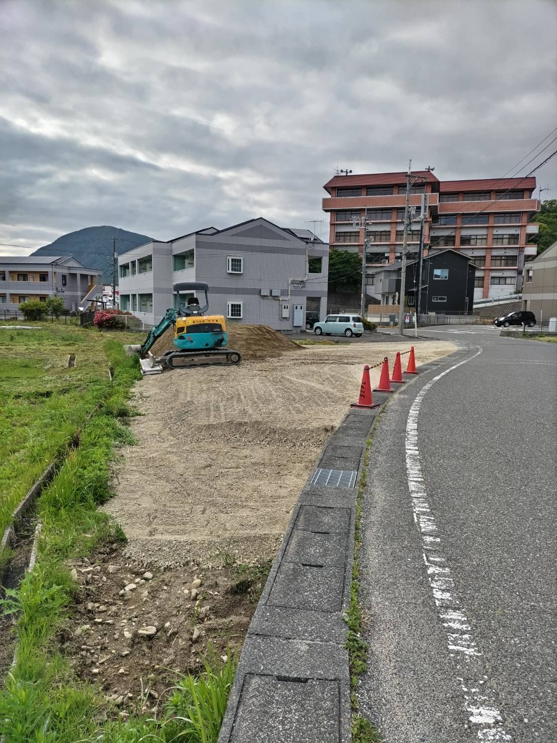 自社の土場作成中☆