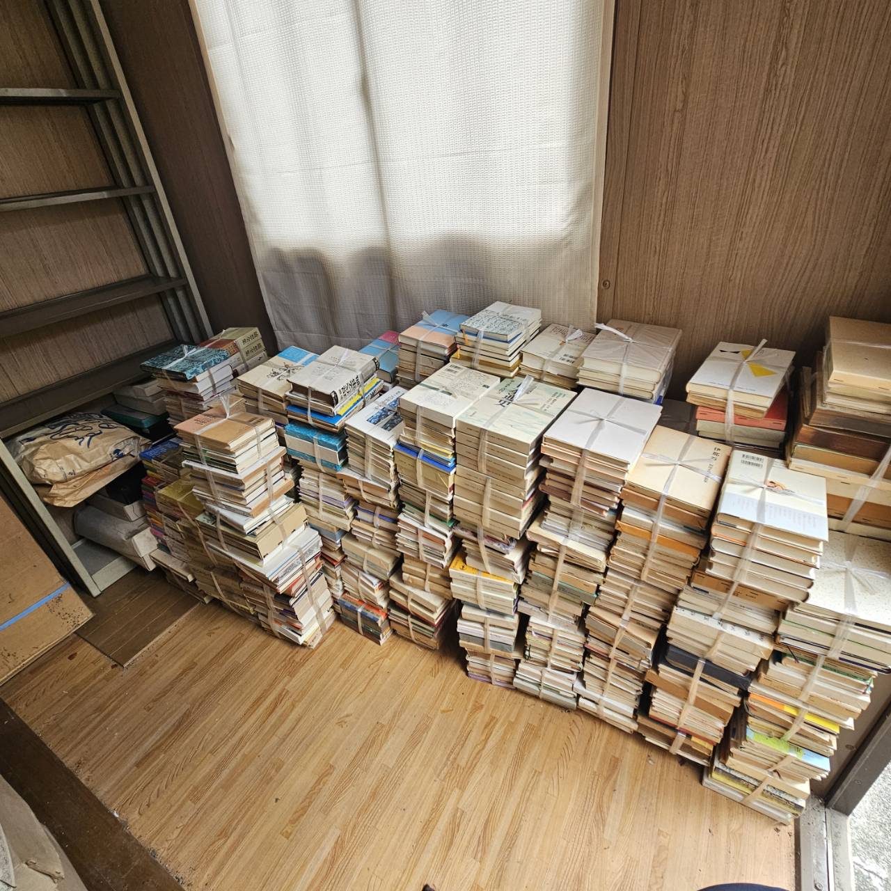 呉市内で荷物撤去を行いました。