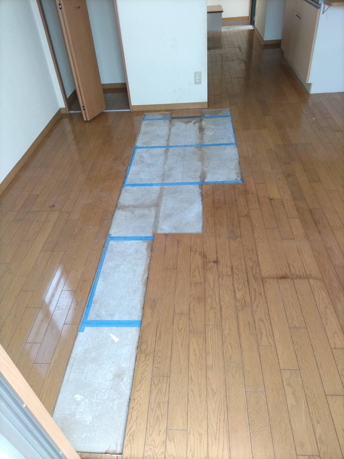 呉市内にて部分補修工事を行いました。