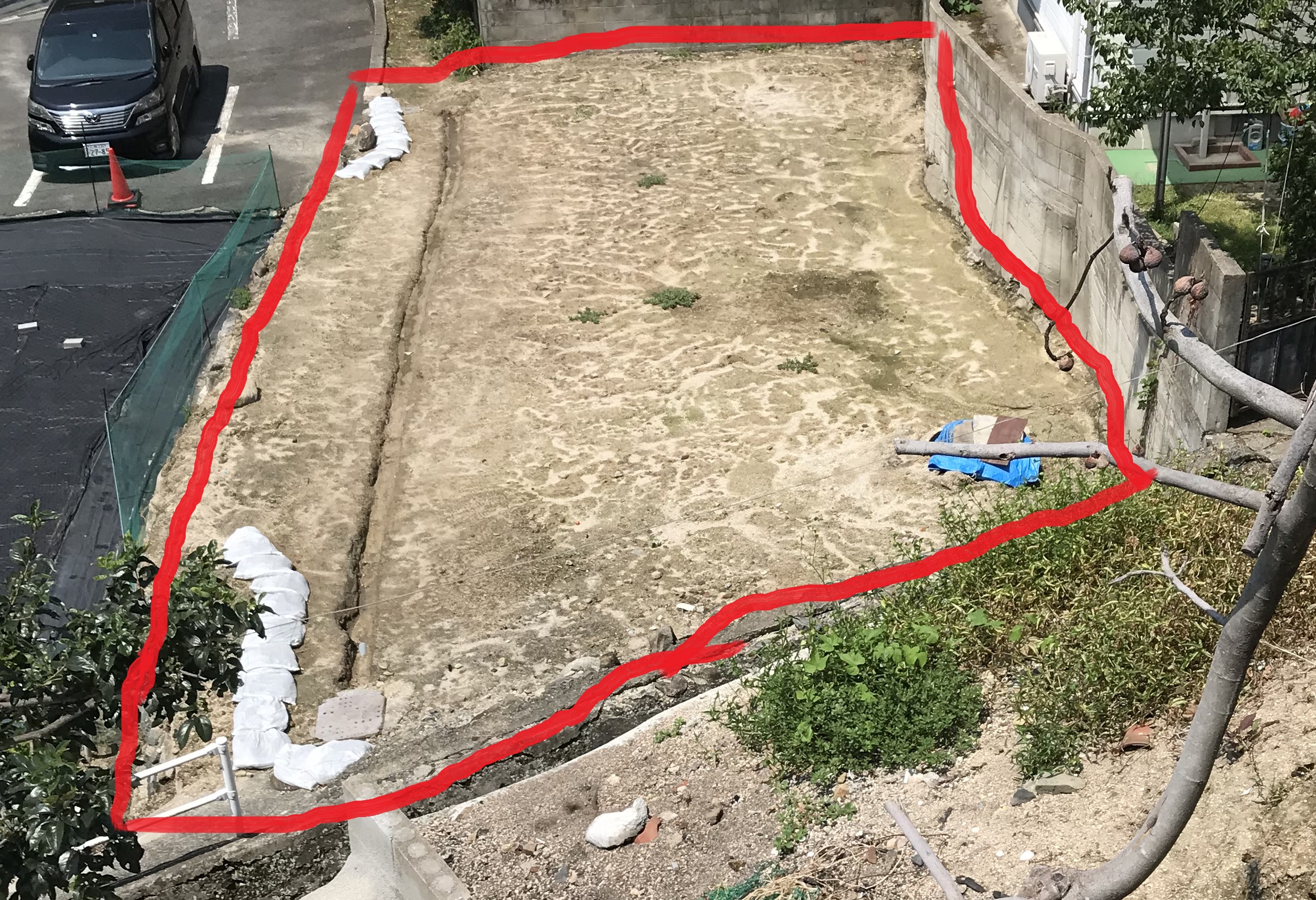 呉市にて防草シート貼りを行いました。