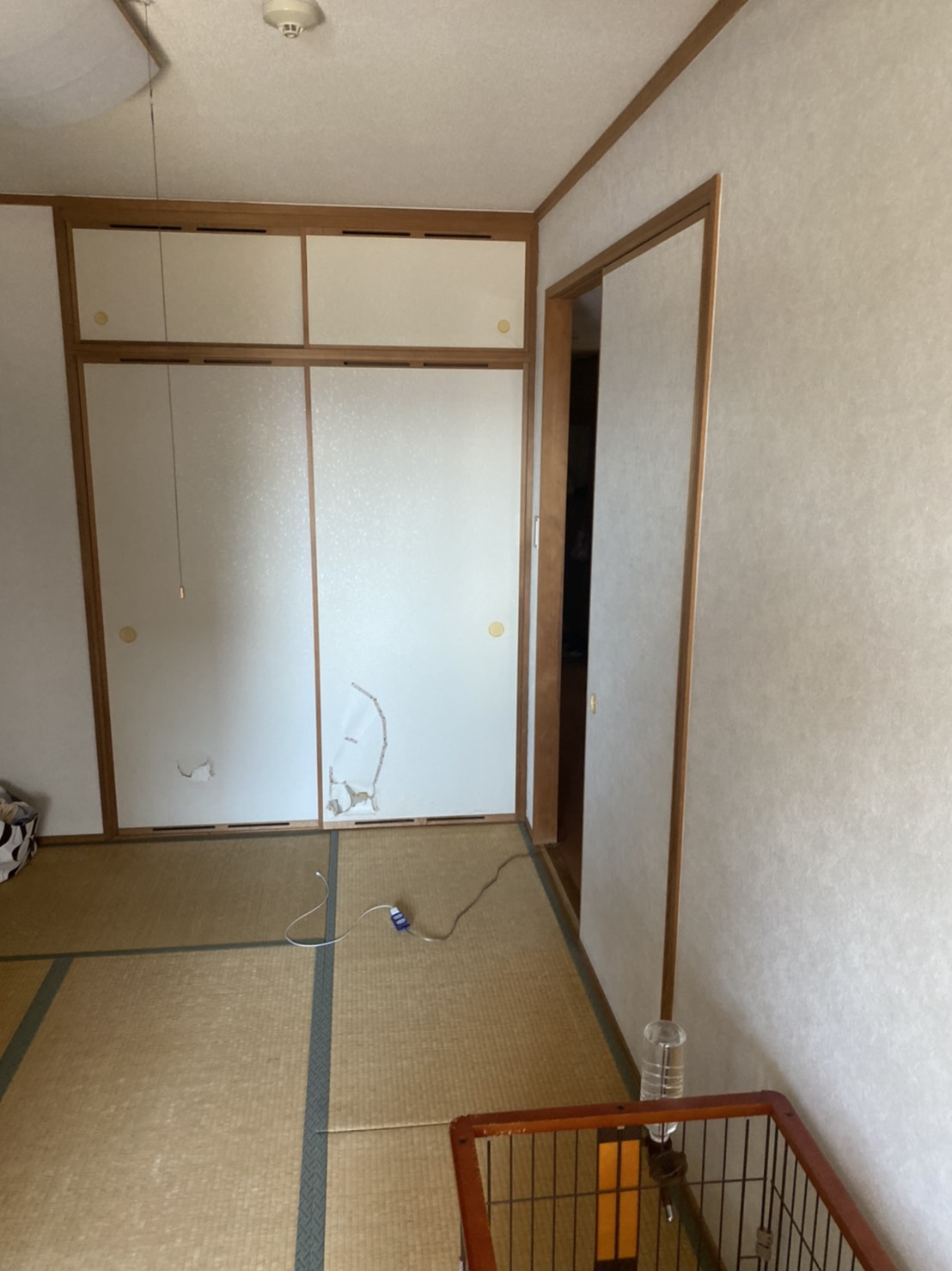 廿日市でクロス張替え工事、襖張替えの工事させて頂きました。