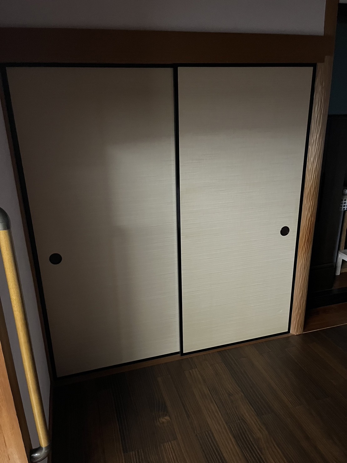 襖の張替え工事を行わせていただきました。