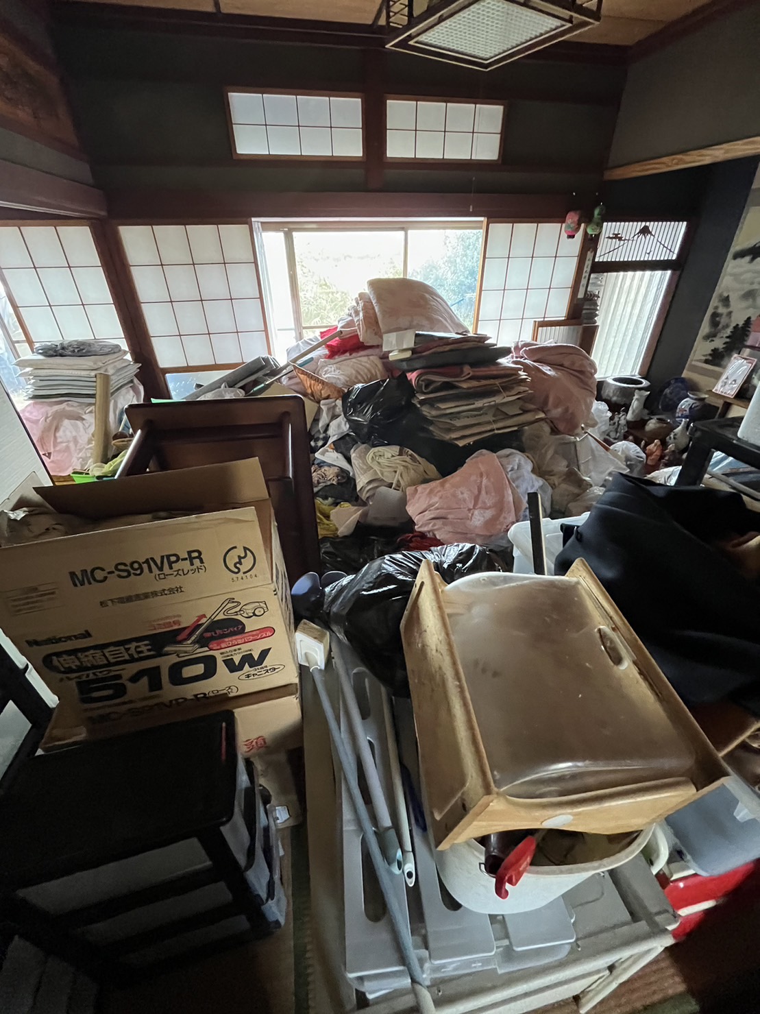 黒瀬町にて室内荷物撤去を行いました☆
