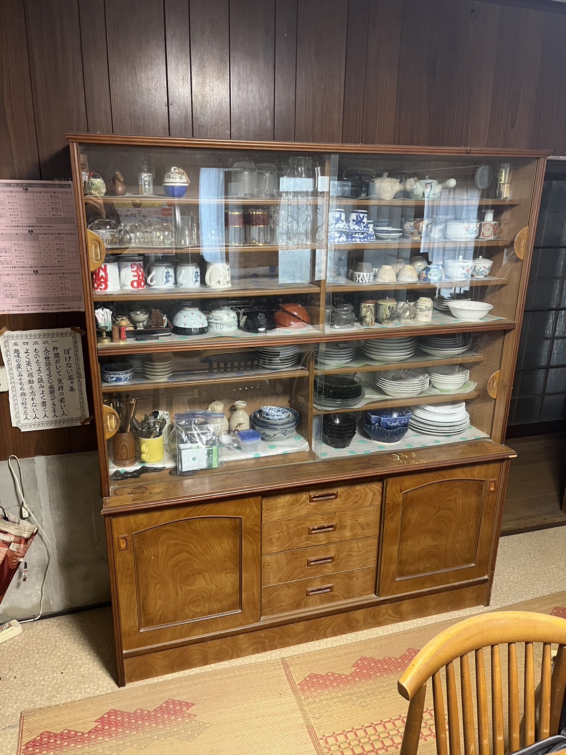 江田島にて、室内外の荷物撤去を行いました。